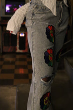 Load image into Gallery viewer, Smiley Boyfriend Jeans